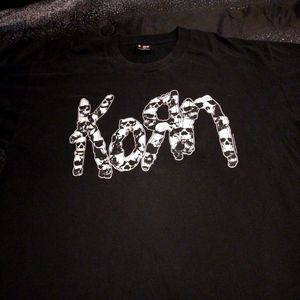 Vintage 2011 glow in the dark Korn band shirt on Giant tag (Cross posted )